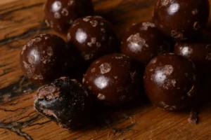 Wiśnie w ciemnej czekoladzie 100g