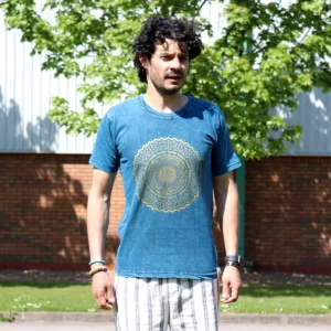 Niebieski T-Shirt z Efektem Sprania - Mandala - M